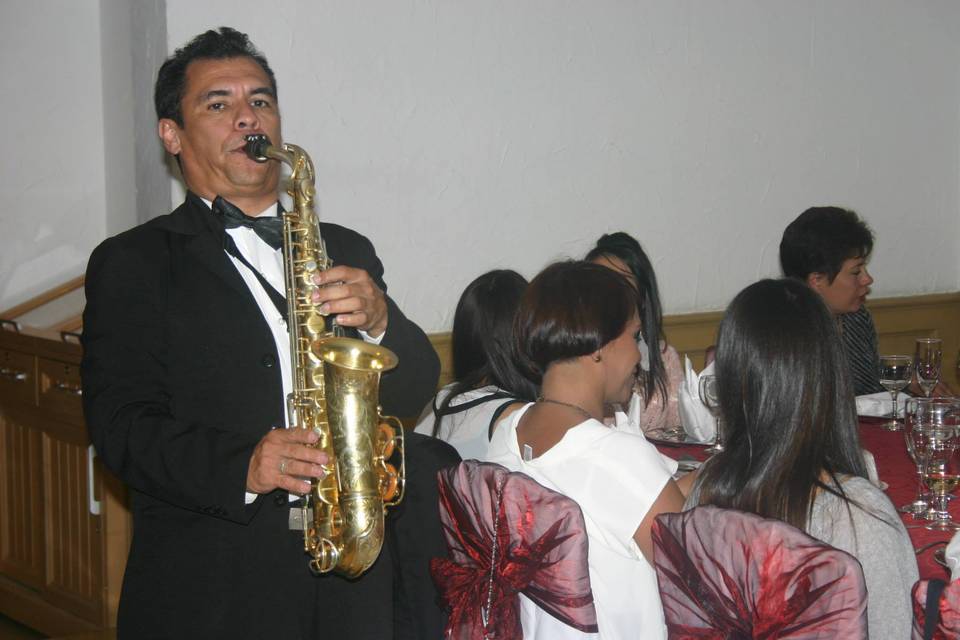 Saxofonista Carlos Eduardo