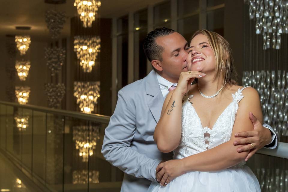AMOR