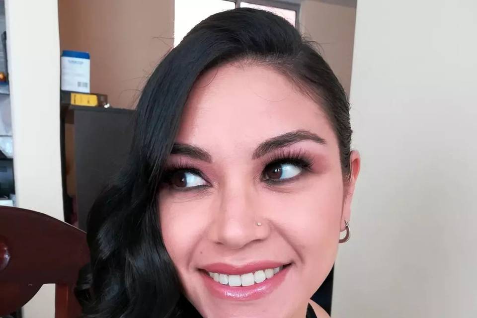 Yoli Morales Maquillaje
