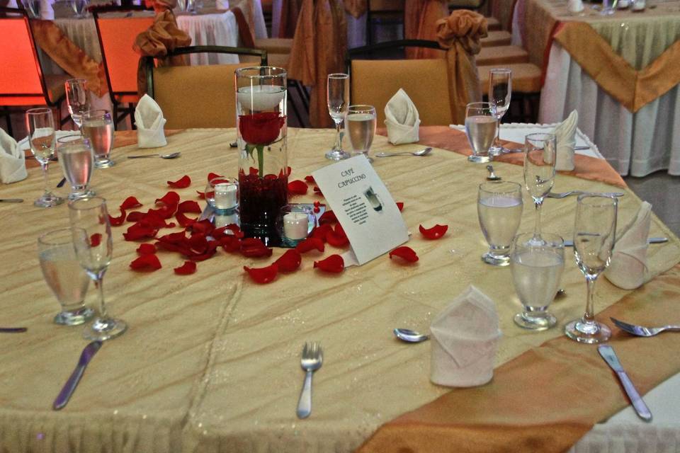 Mesa decorada para boda