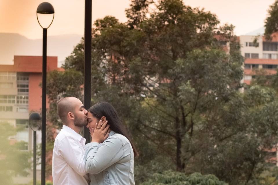 Beso en la frente