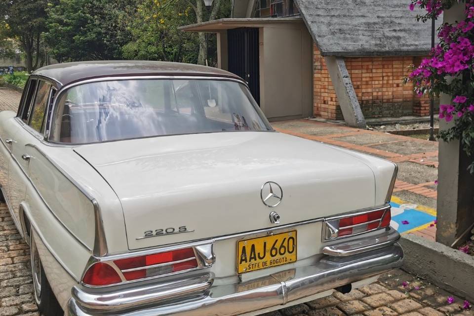 1962 Mercedes Benz W111 260S