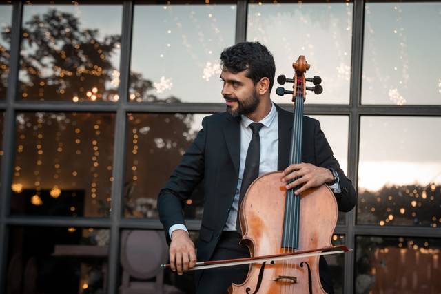 Santiago Isaza Cello