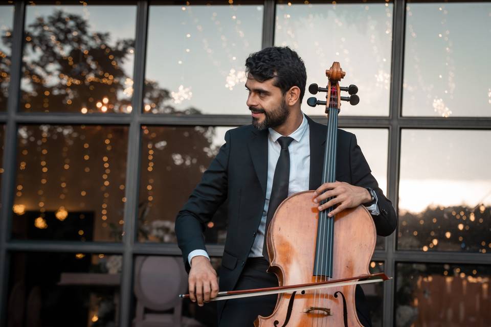 Santiago Isaza Cello