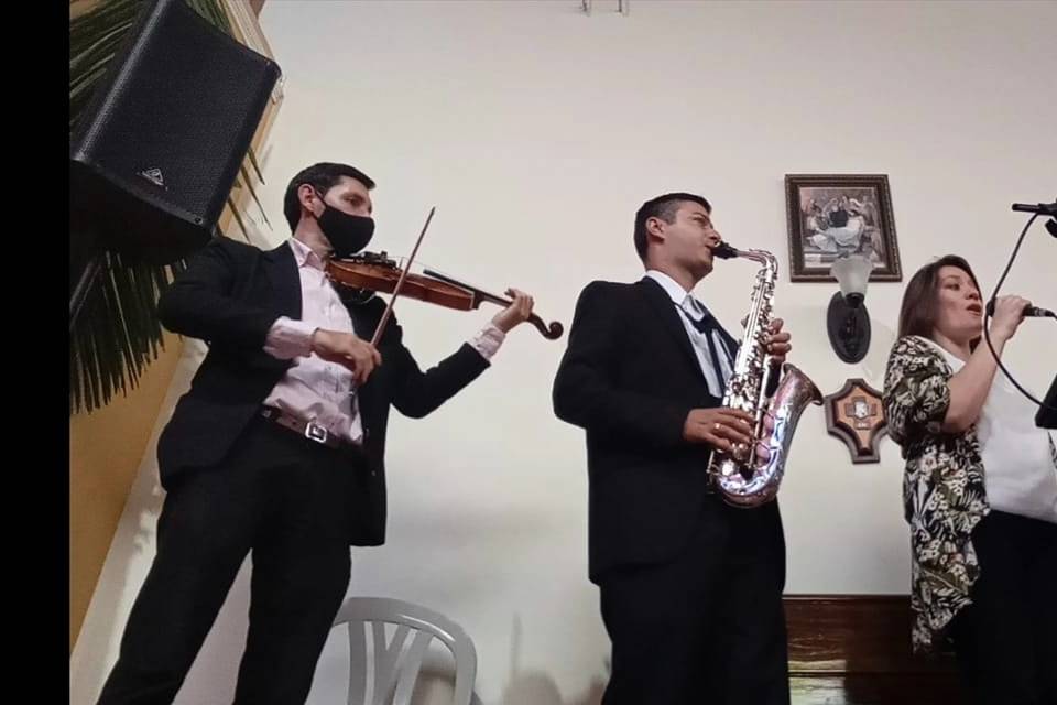 Ceremonia violín saxo y piano