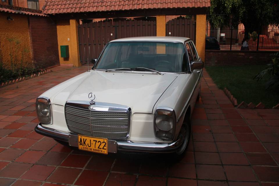Alquiler Mercedes Benz