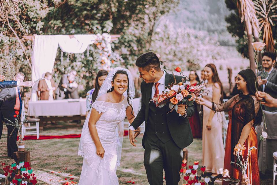 Captura de instantes emotivos durante la boda