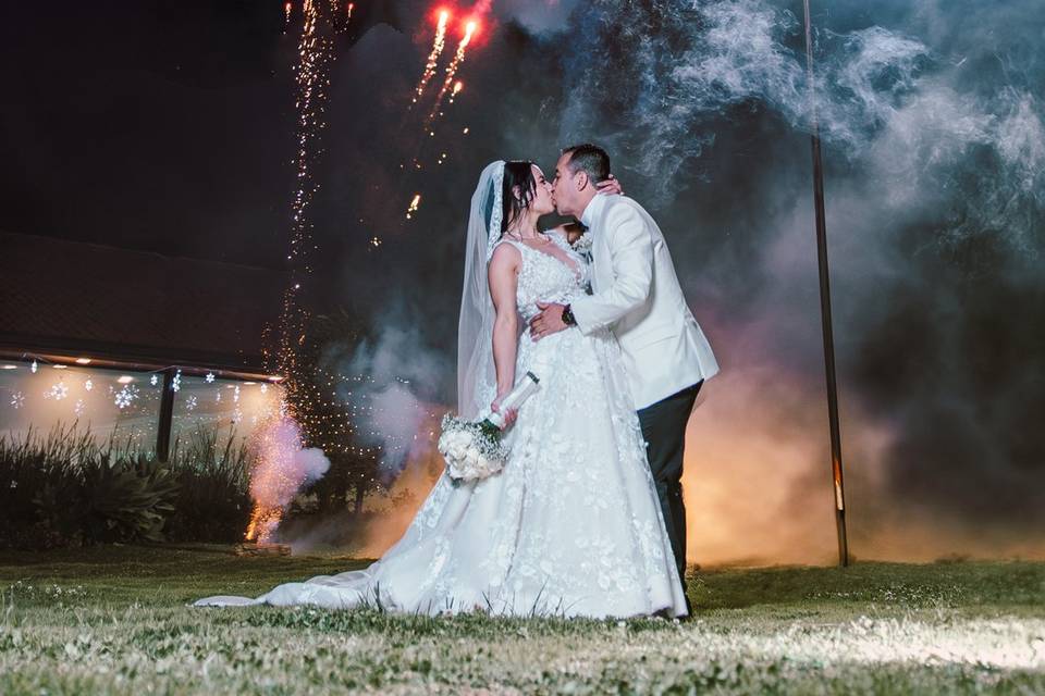 Toma de fotos de momentos significativos en la boda