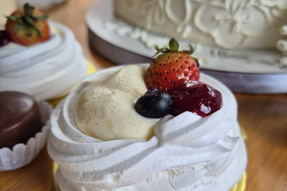 Mini Pavlovas