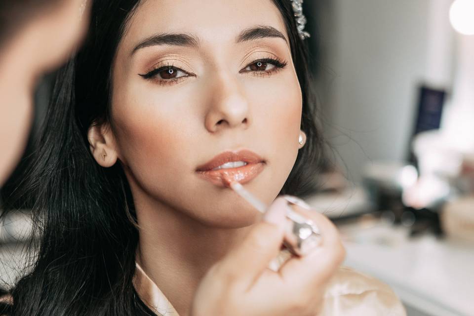 Lina Canizales Makeup