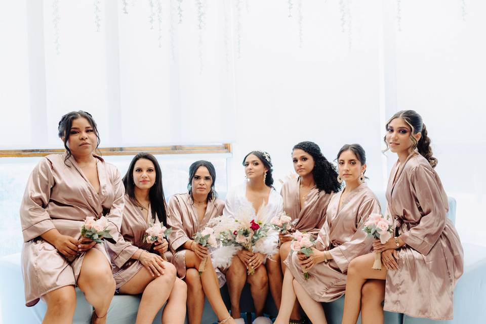 Ellas las damas