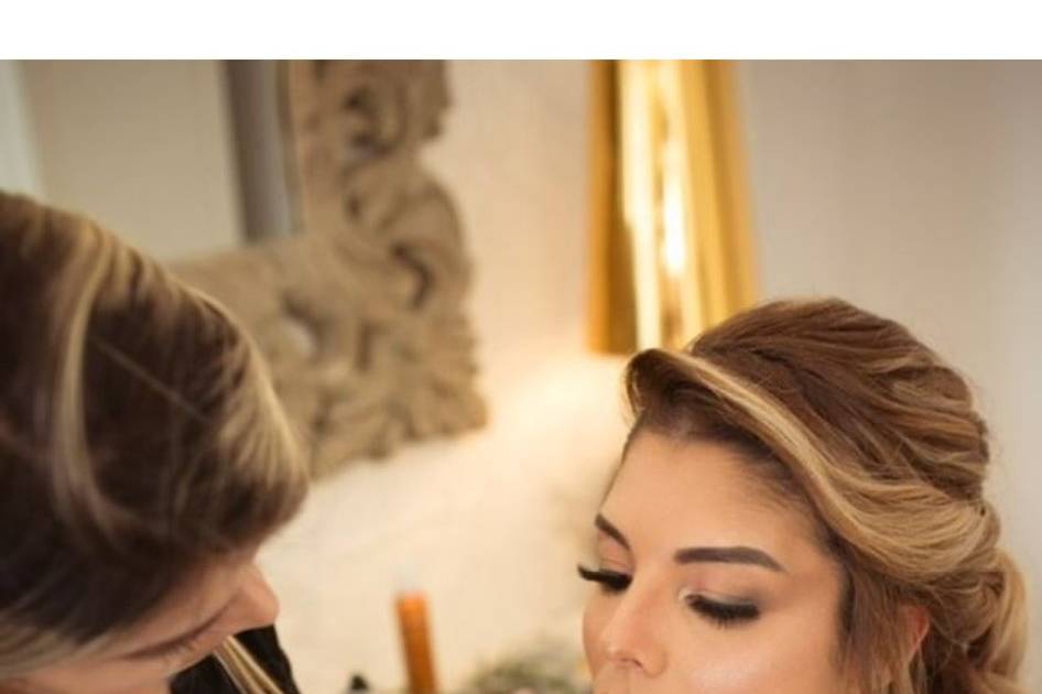 Diana López Makeup Studio