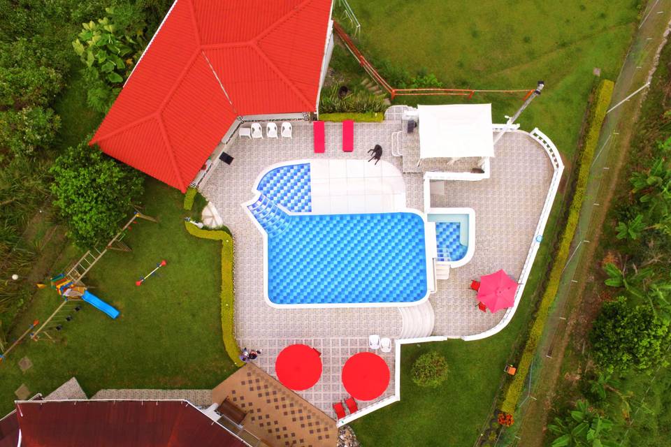 Vista aérea piscina