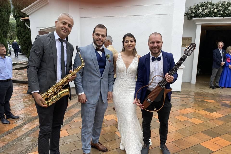 Feliz con la boda de ensueño