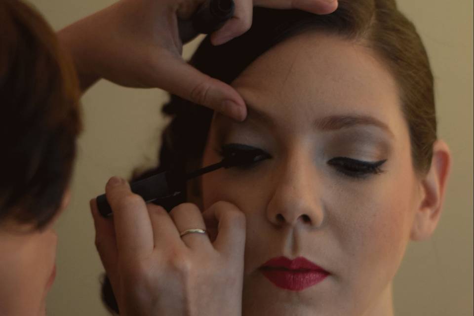 Eyeliner and redlips