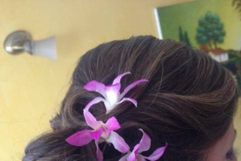 Novia con flores naturales