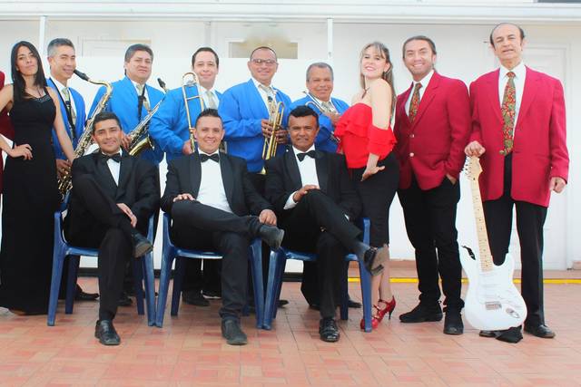 Los Tropicales Orquesta Show