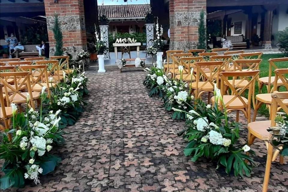 Paola Osorio Event & Wedding Planner