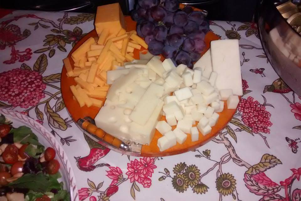 Mesa queso y uvas