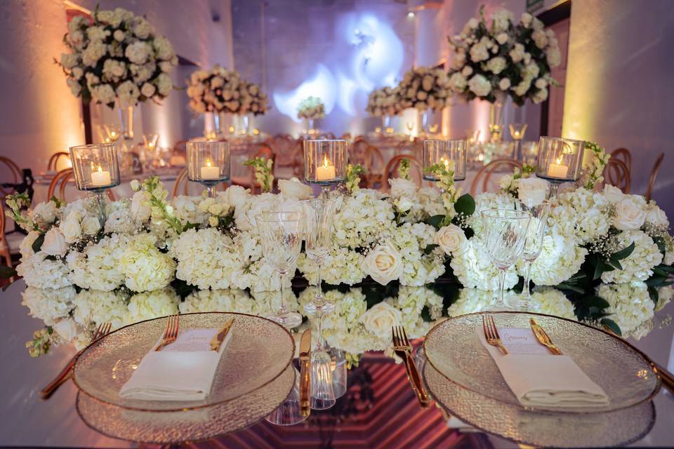 Diseño mesa para novios