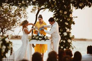 Mariandrea Corrales - Oficiante de Bodas SImbólicas