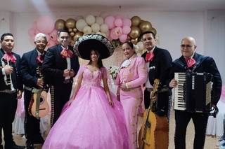 Mónica de América y Su Mariachi