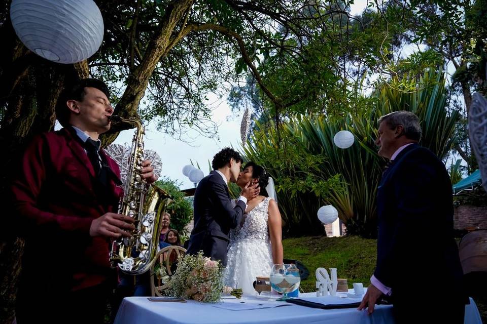 Saxofonista matrimonio Bogotá