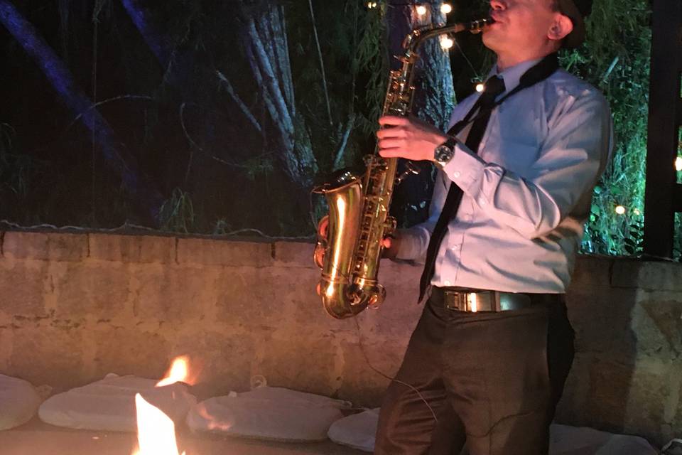 Saxofón Casa Duque