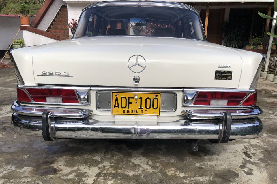 Mercedes 220 S 1964