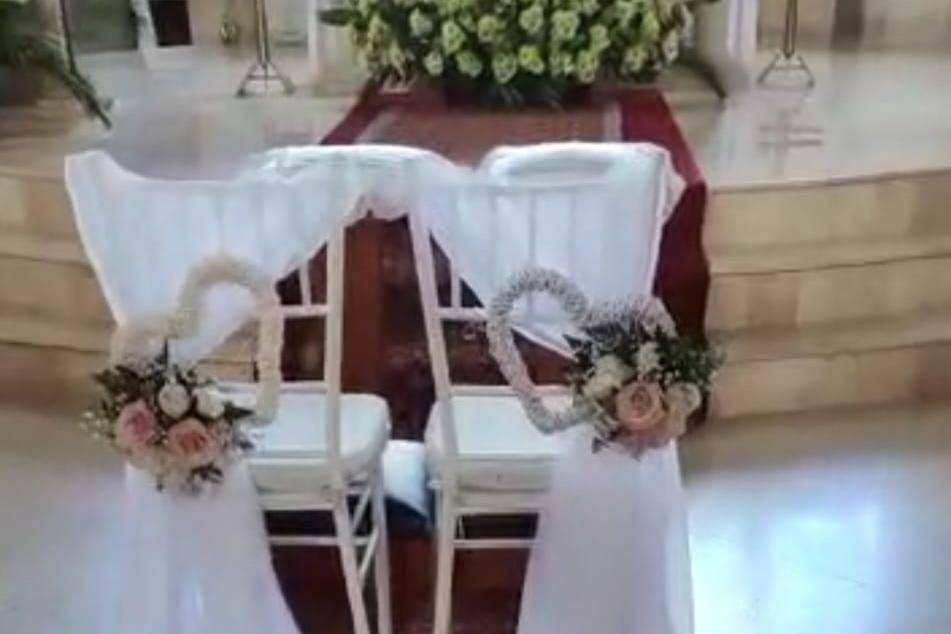 Decoración silla novios