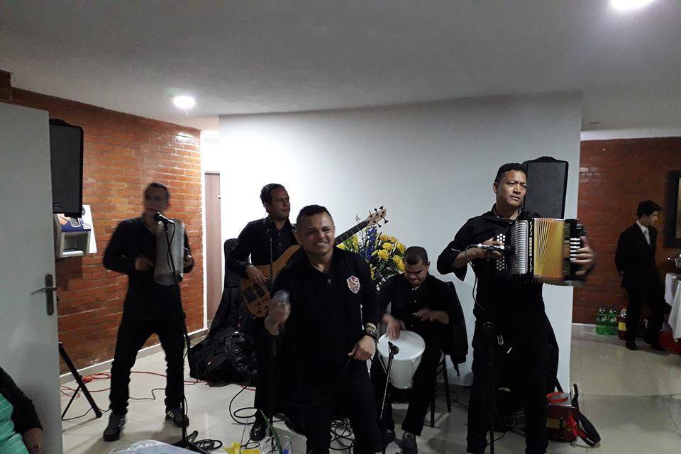 Los Únicos del Vallenato