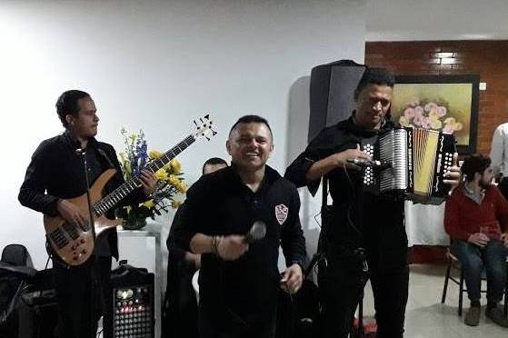 Los Únicos del Vallenato