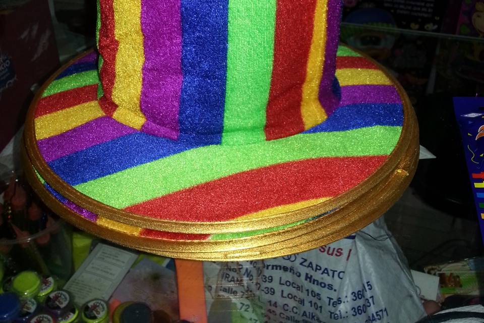 Sombrero de pana alto